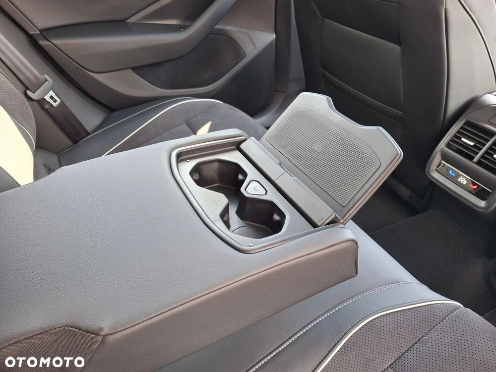 Volkswagen Passat - 29