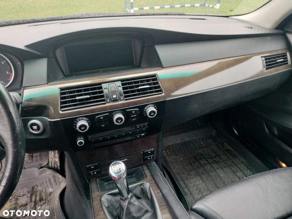 BMW Seria 5 520d - 6