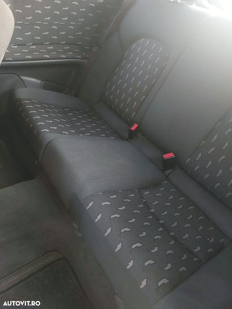 Mercedes-Benz CLC 200 - 5