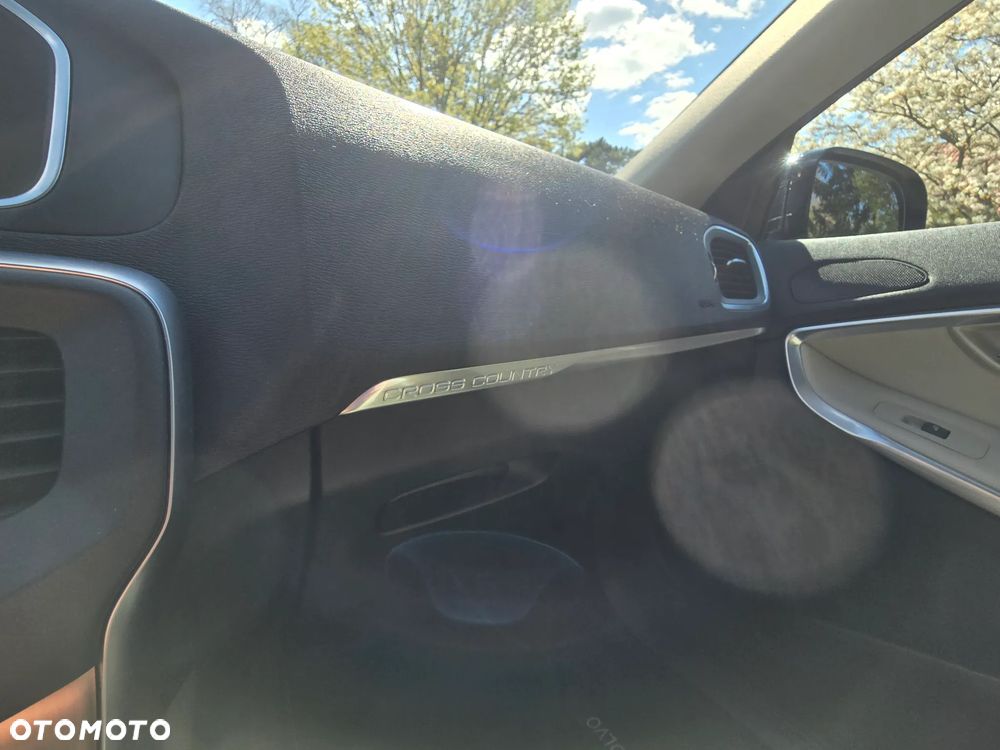 Volvo V40 D4 Geartronic Summum - 38