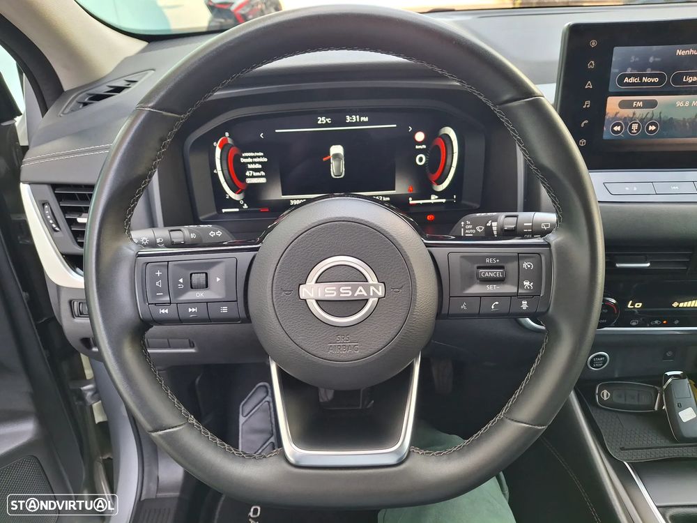 Nissan Qashqai 1.3 DIG-T N-Connecta LED - 28