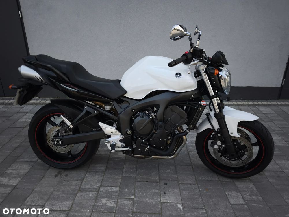 Yamaha FZ6