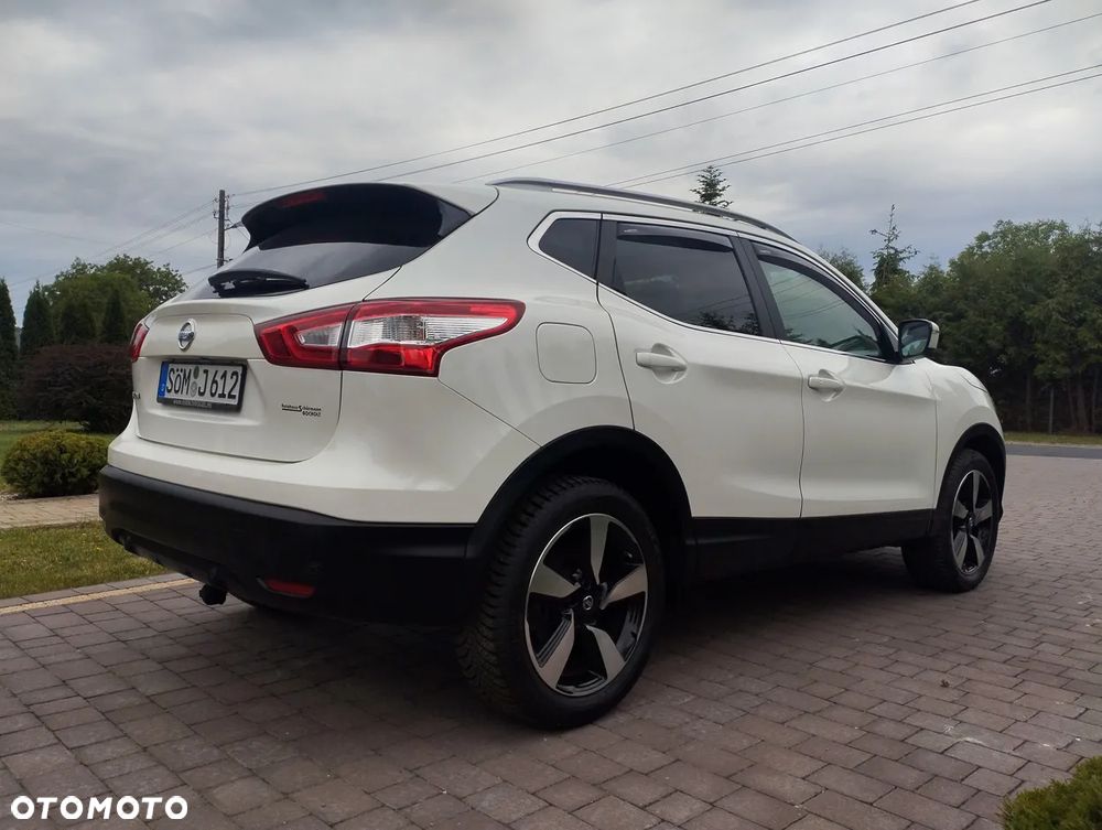 Nissan Qashqai 1.6 DIG-T N-Connecta - 4