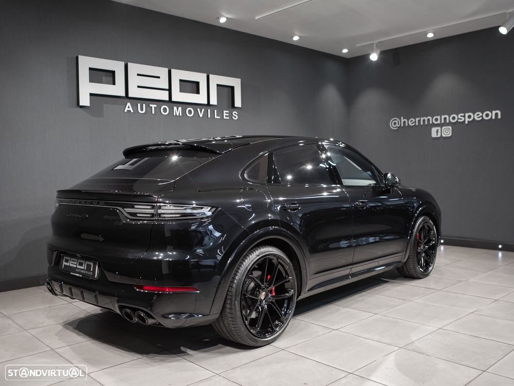 Porsche Cayenne Coupé GTS - 18