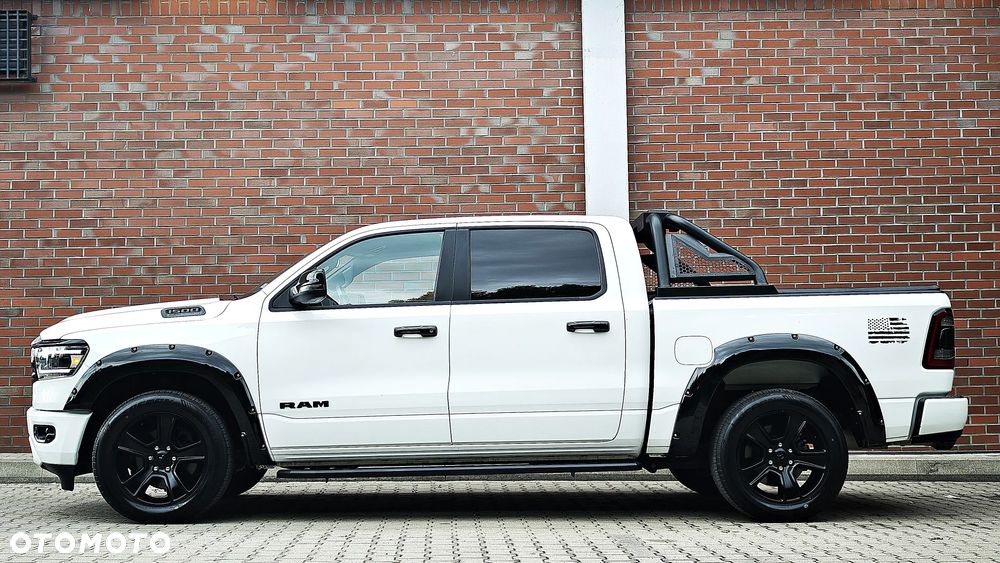RAM 1500 5.7 Crew Cab Shortbed Bighorn Black - 7
