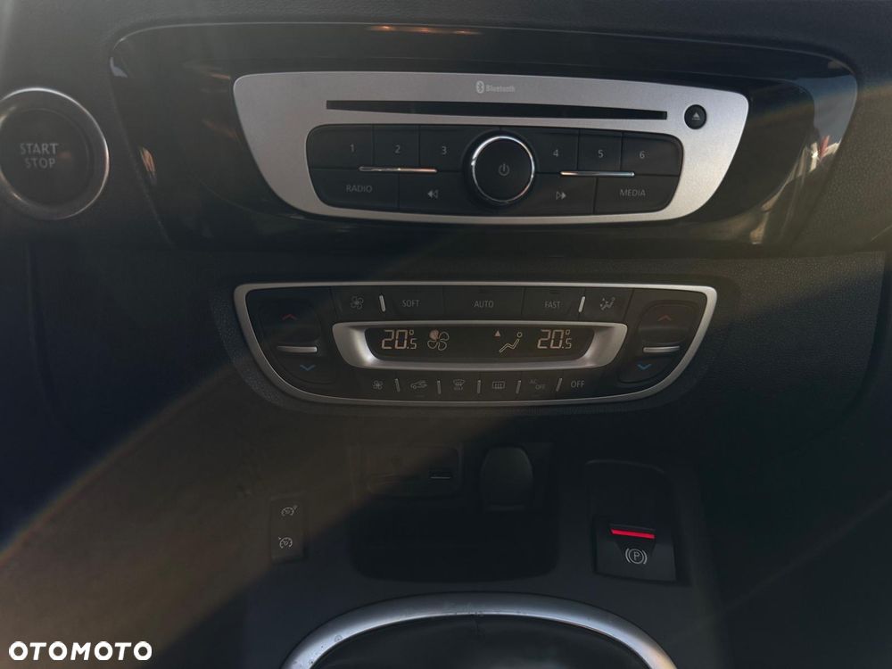 Renault Scenic 1.5 dCi Energy Bose EU6 - 16