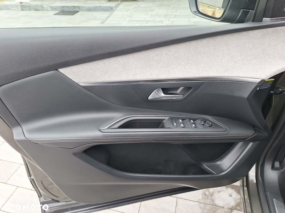 Peugeot 3008 - 17
