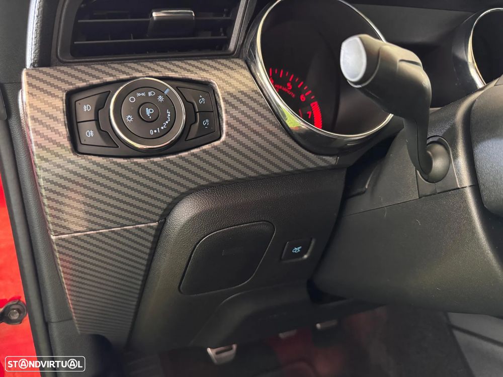 Ford Mustang 2.3i EcoBoost - 19