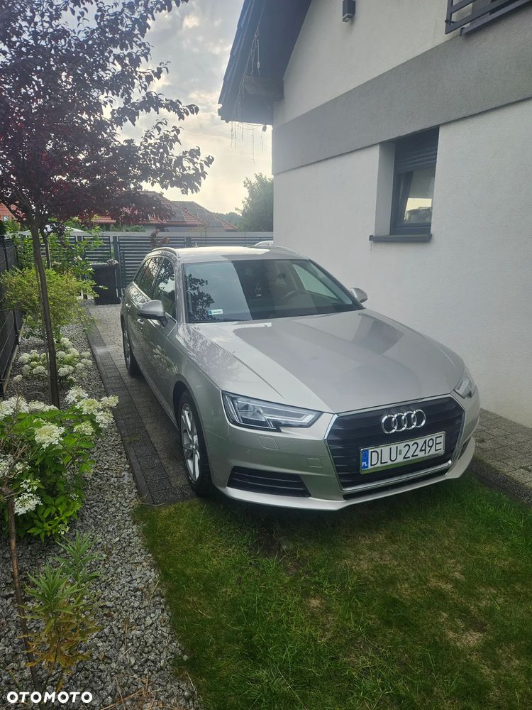 Audi A4 Avant 2.0 TDI S tronic - 2