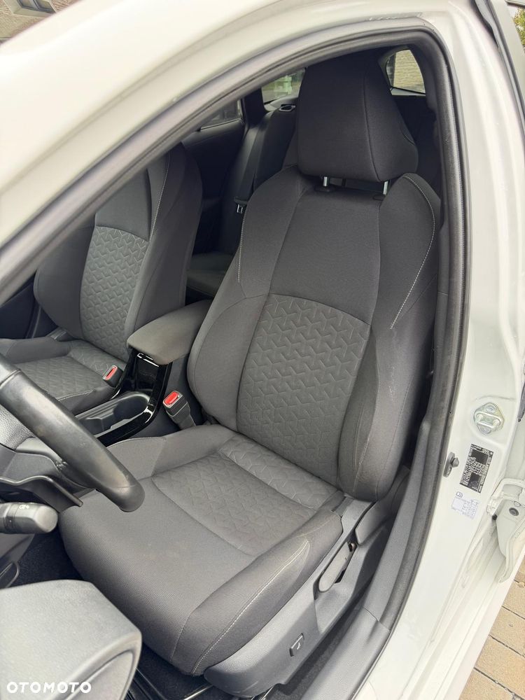 Toyota Corolla - 11