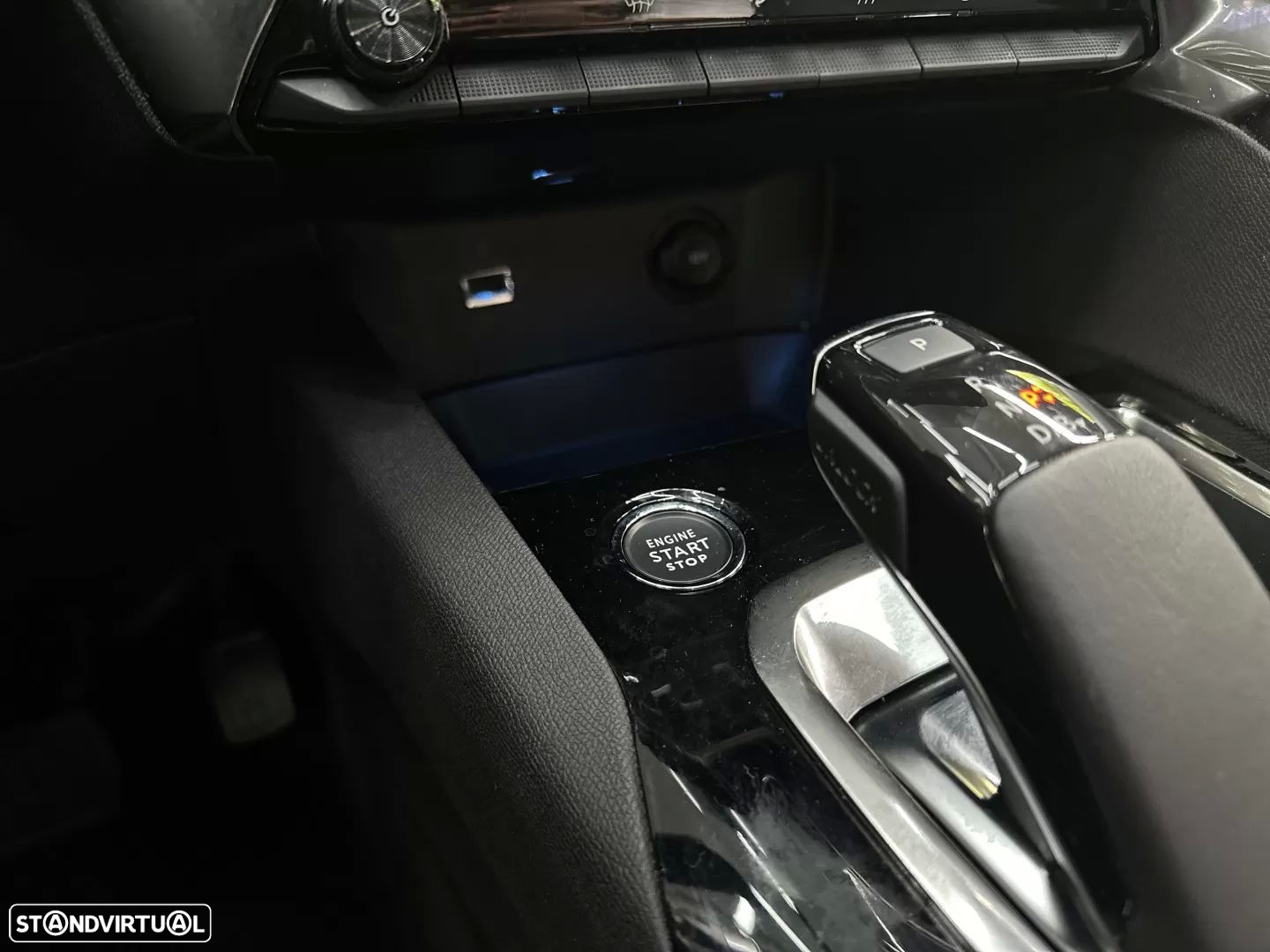 Peugeot 3008 1.6 Hybrid Allure Pack e-EAT8 - 22