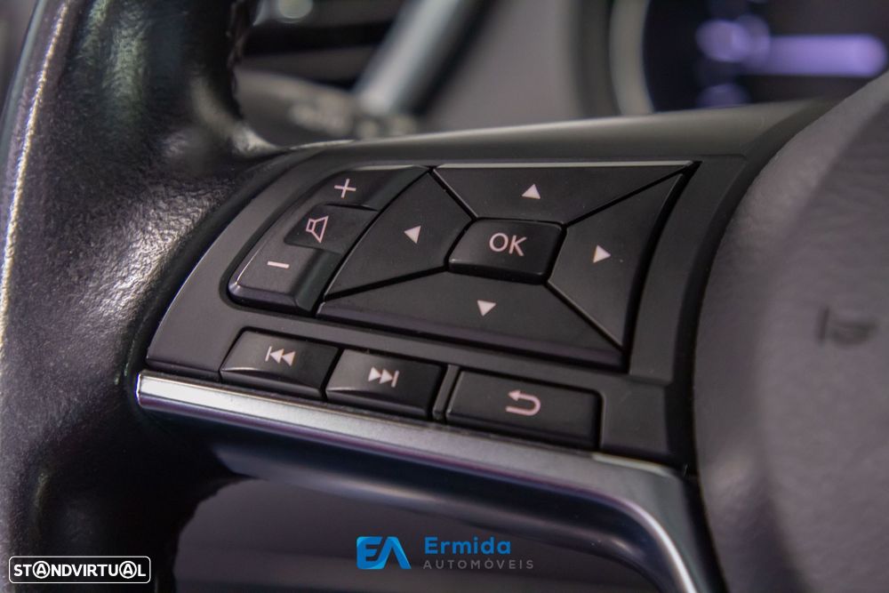 Nissan Qashqai 1.5 dCi N-Connecta - 38