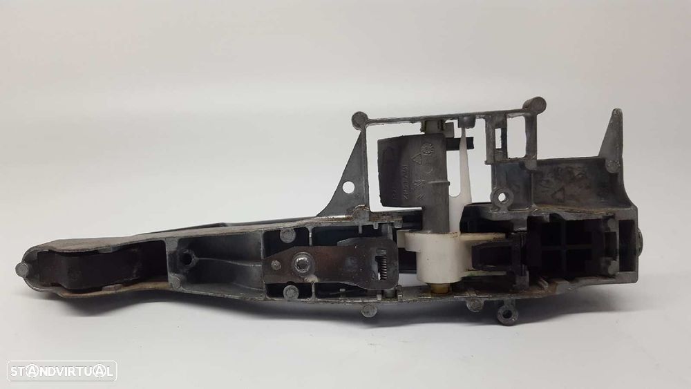 PUXADOR EXTERIOR TRASEIRO DIREITO PEUGEOT 308 PREMIUM - 3