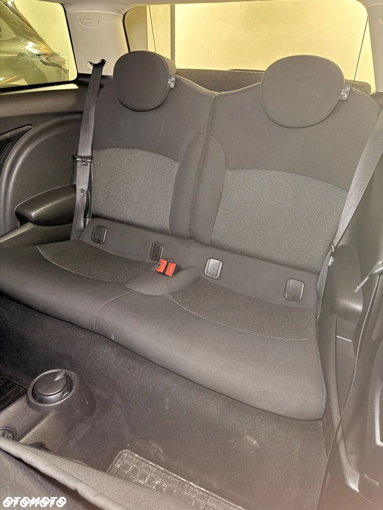 MINI Cooper Standard - 6