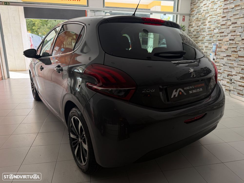 Peugeot 208 BlueHDi 100 Allure - 2