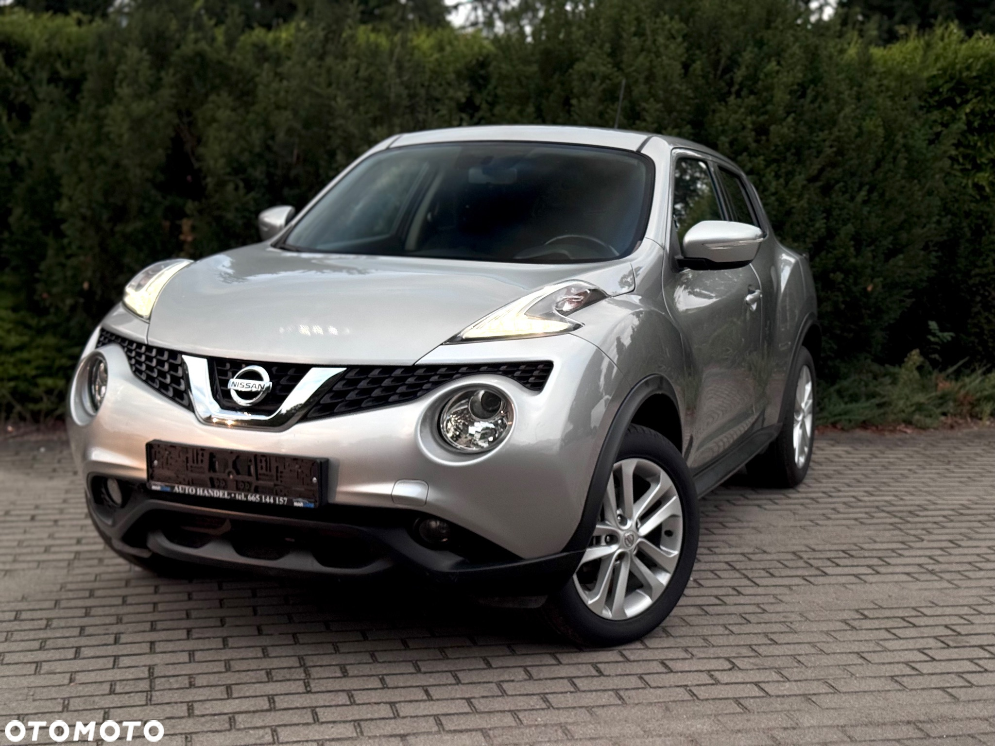 Nissan Juke 1.6 Acenta Xtronic - 16