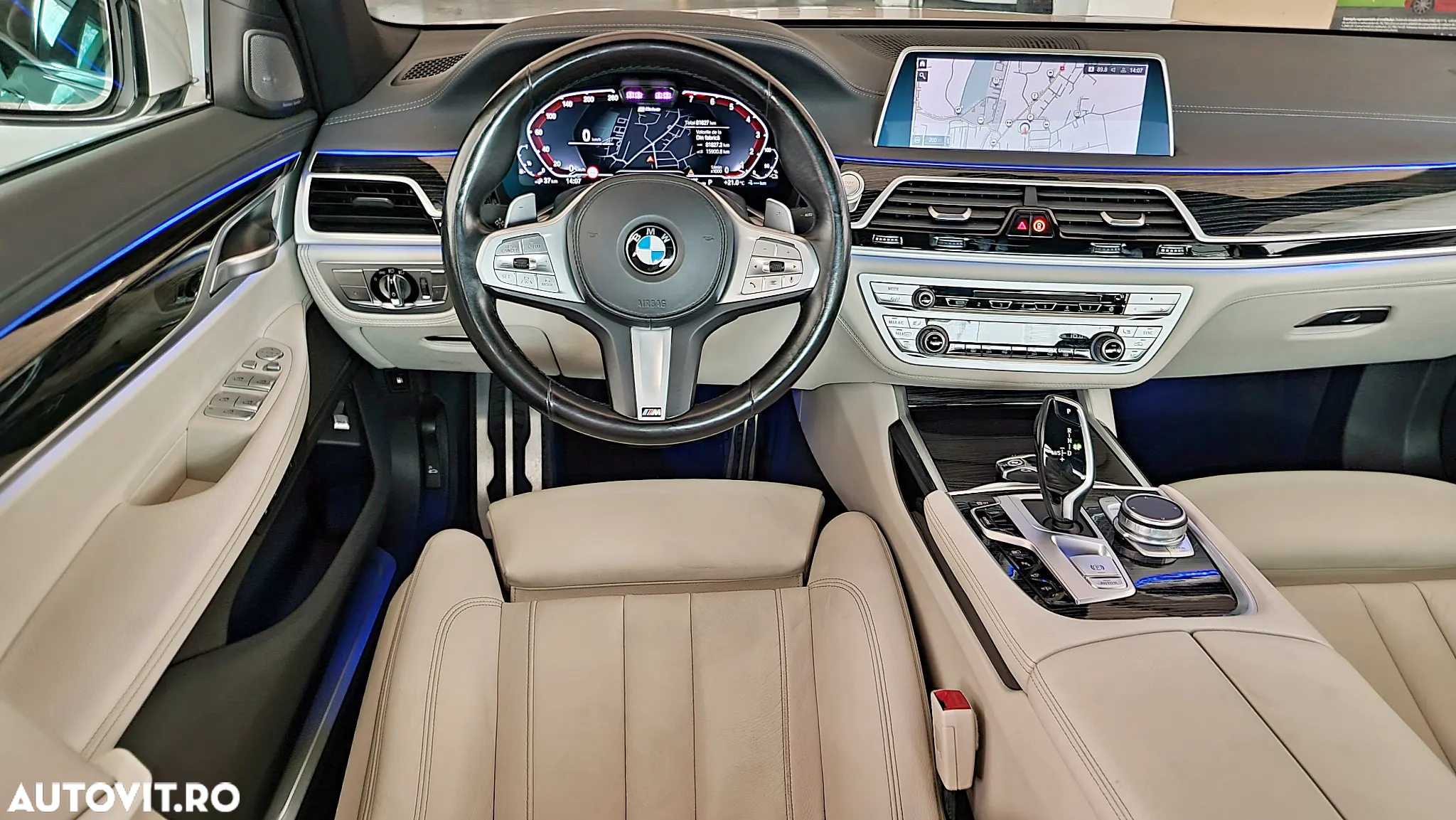BMW Seria 7 745e - 34