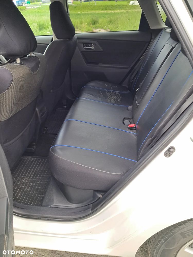 Toyota Auris - 14