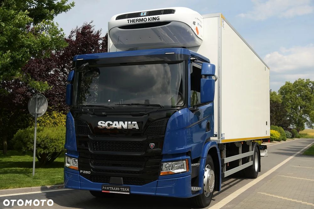 Scania P280///* 2022///* PRZEBIEG 165 TYŚ KM///* CHŁODNIA///* 18000KG///* THERMO KING///* WINDA///* BAR///* DŁ 7.30///* 18 EURO PALET///* KAMERA///* LEDY///* WAGA///* STAN JAK NOWA - 9