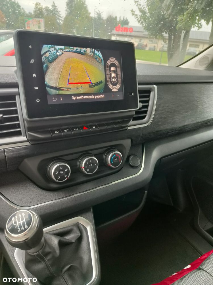 Renault Trafic - 21