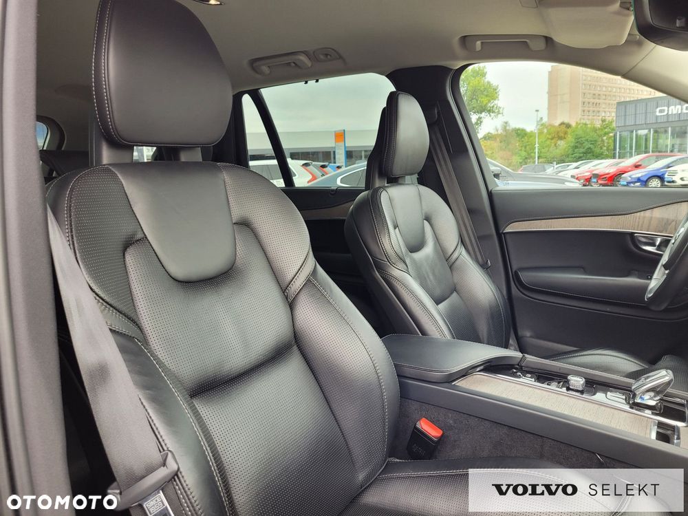 Volvo XC 90 - 26