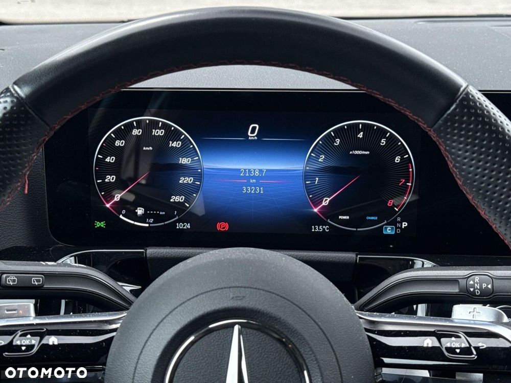 Mercedes-Benz GLA - 15