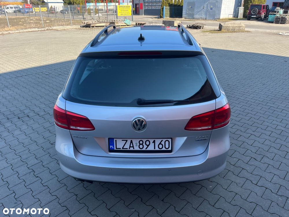 Volkswagen Passat - 10