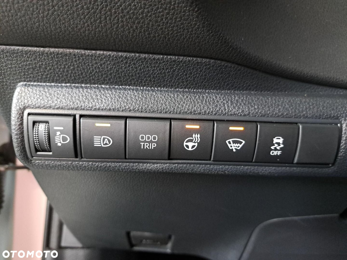 Toyota Corolla - 32