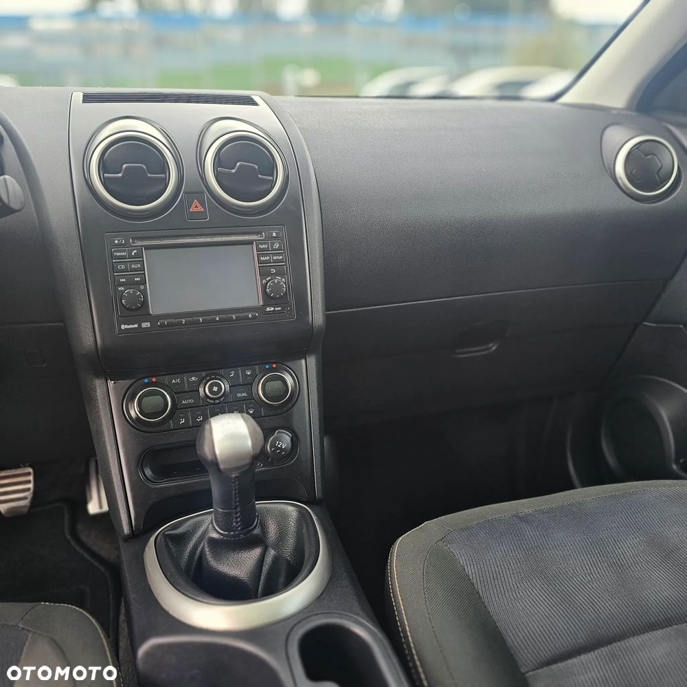 Nissan Qashqai - 12