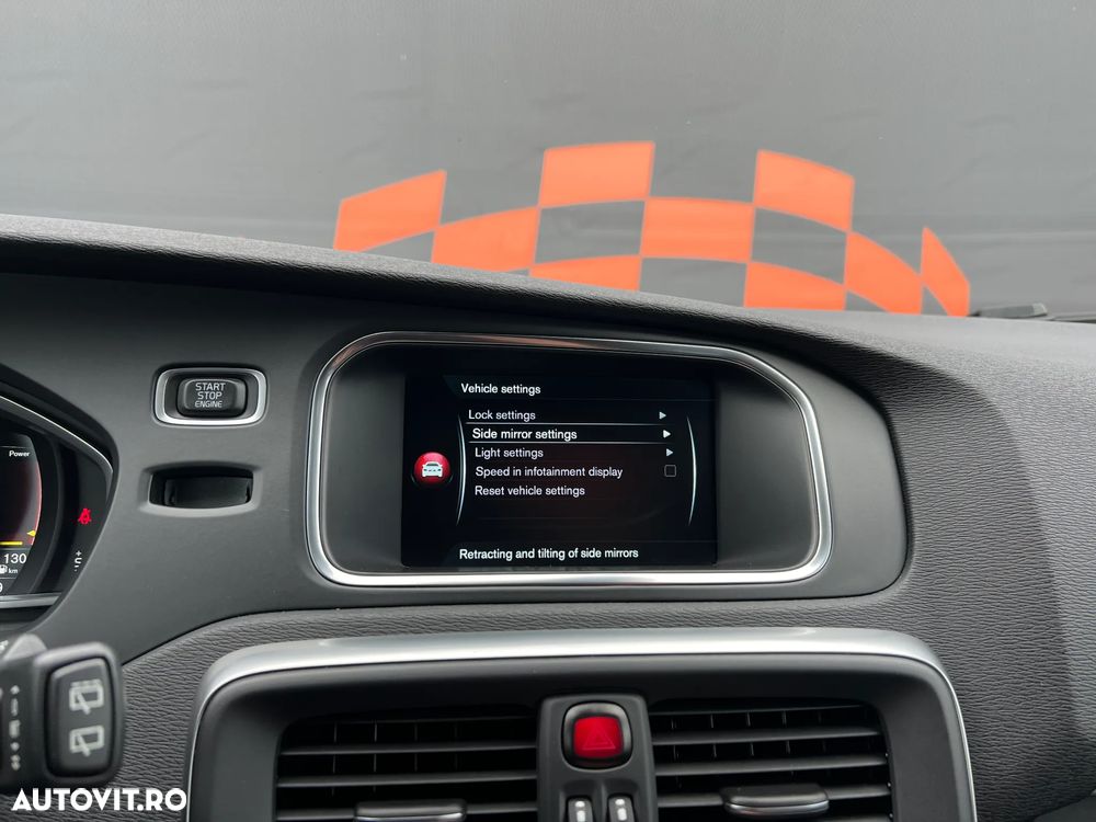 Volvo V40 D2 Geartronic RDesign - 23