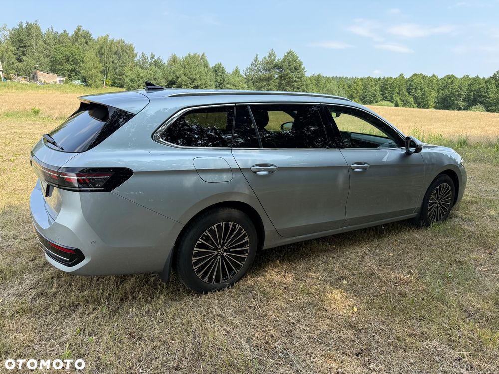 Volkswagen Passat - 9