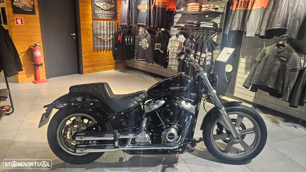 Harley-Davidson Softail Standard - 14