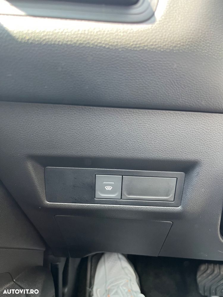 Renault Captur 140 EDC MHEV Techno - 27