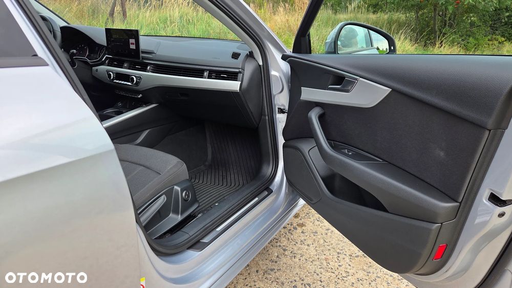 Audi A4 Avant 40 TFSI S tronic - 18