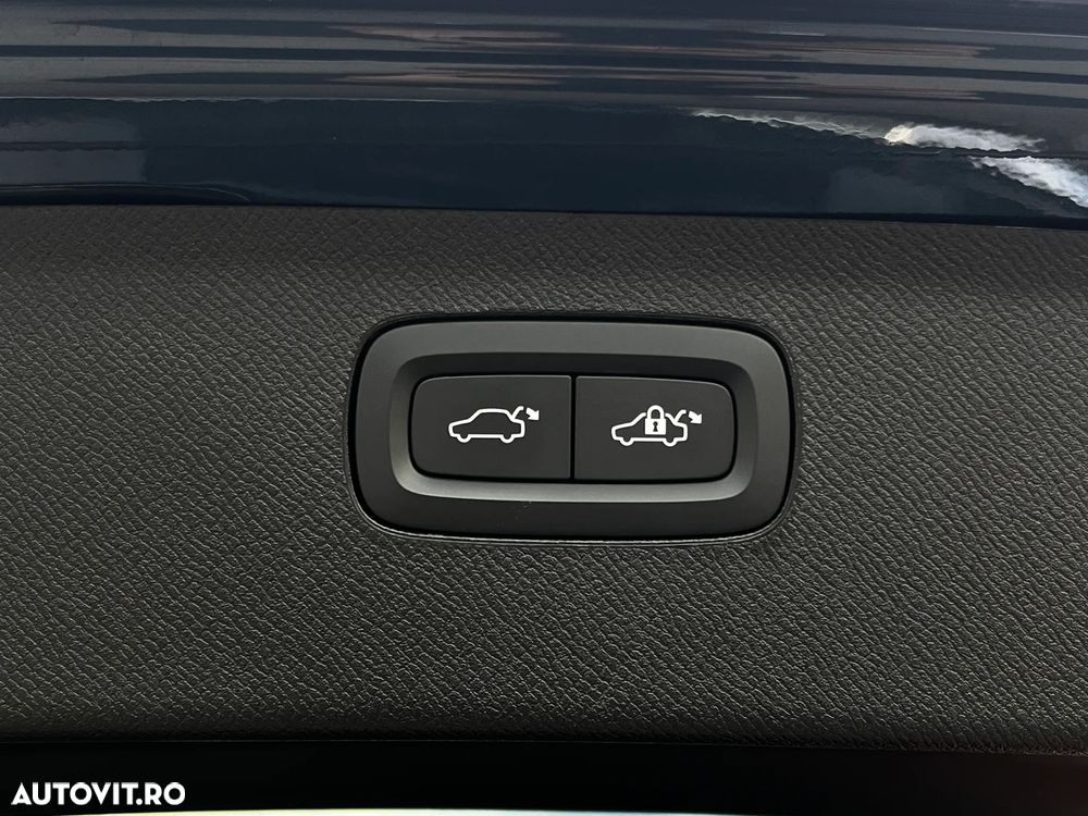 Volvo XC 90 B5 MHEV AWD 5 locuri Momentum - 31