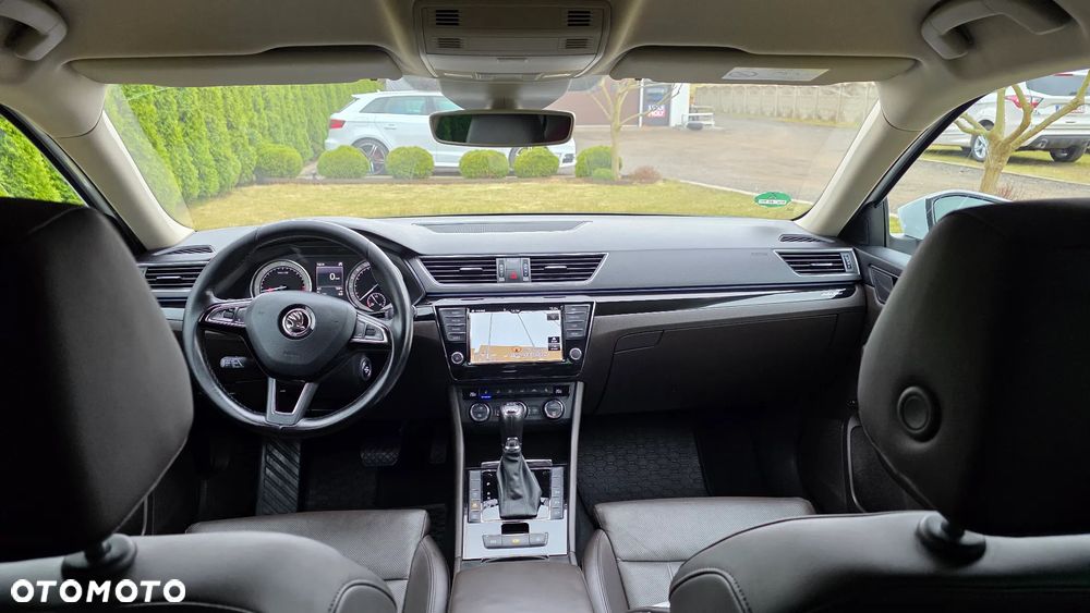 Skoda Superb 2.0 TDI L&K DSG - 28