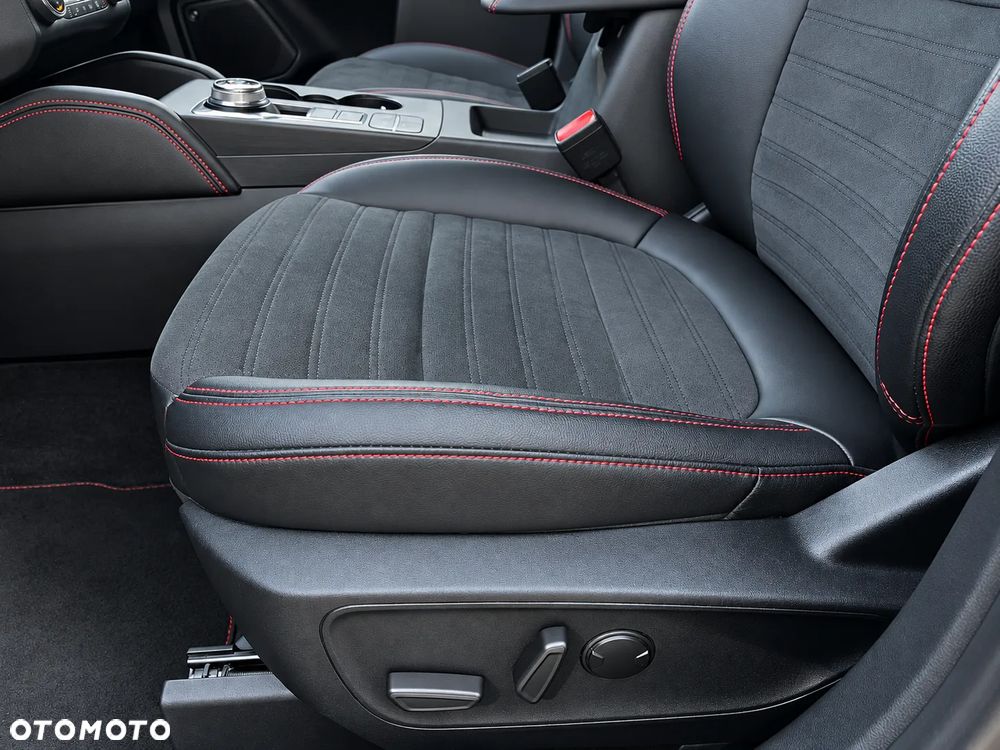 Ford Kuga - 18