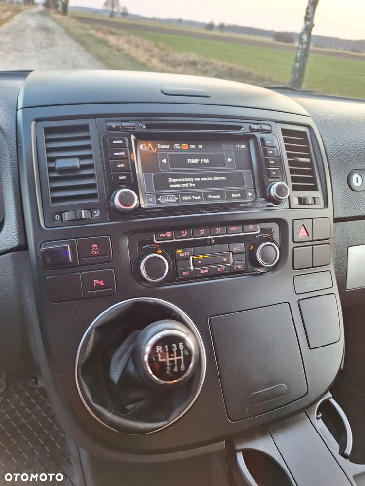 Volkswagen Multivan - 18