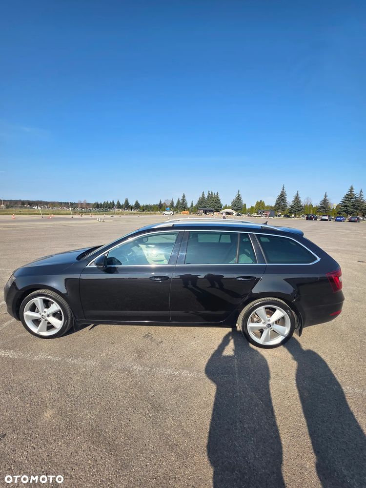 Skoda Octavia 2.0 TDI 4x4 Style DSG - 4