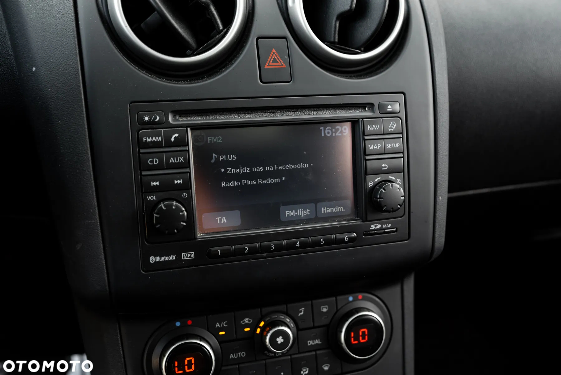 Nissan Qashqai 1.6 visia - 32