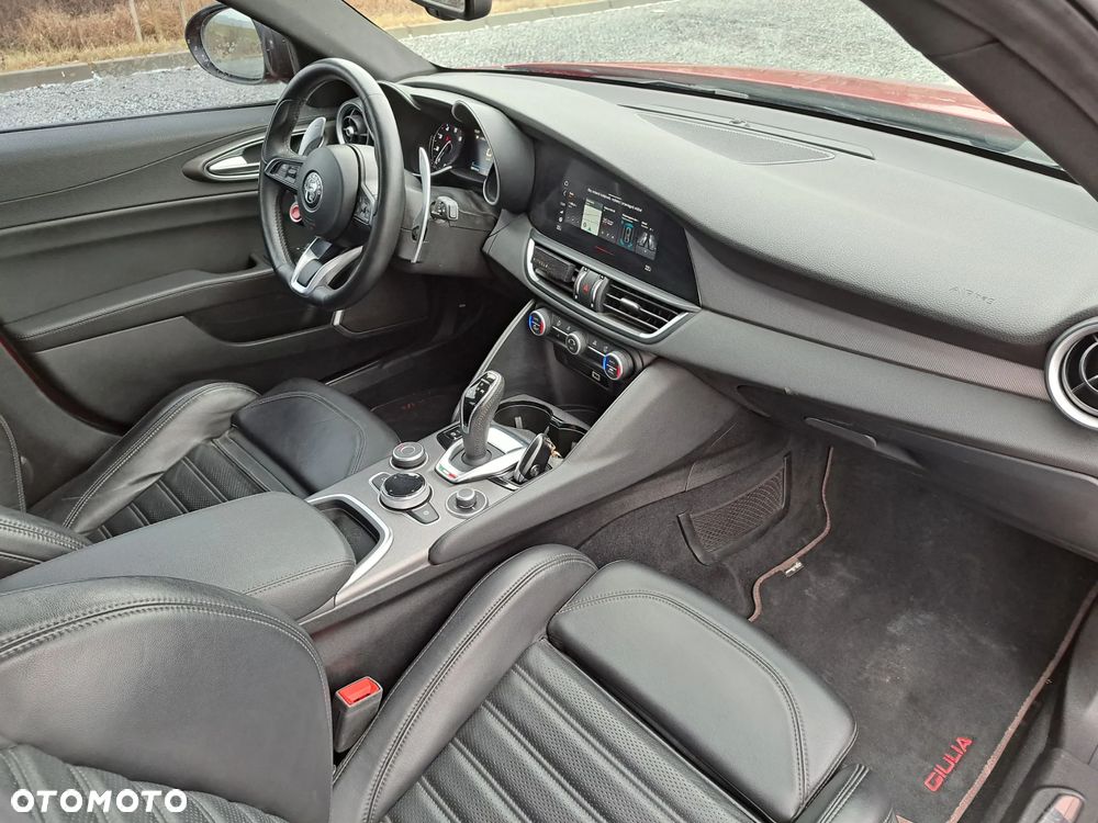 Alfa Romeo Giulia 2.0 Turbo Veloce Q4 - 10
