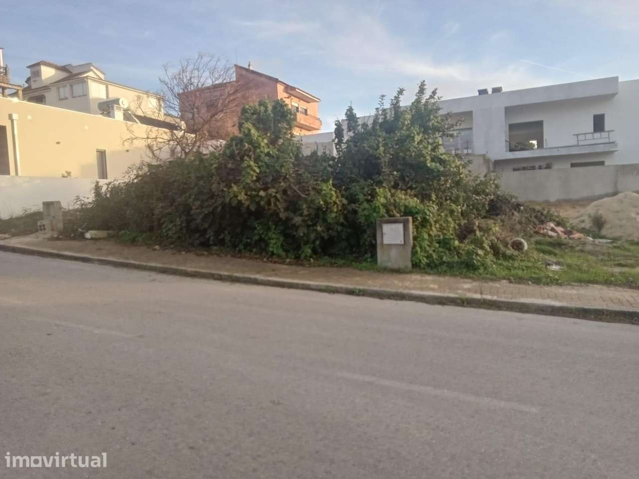 Terreno na Sobreda - Grande imagem: 3/14