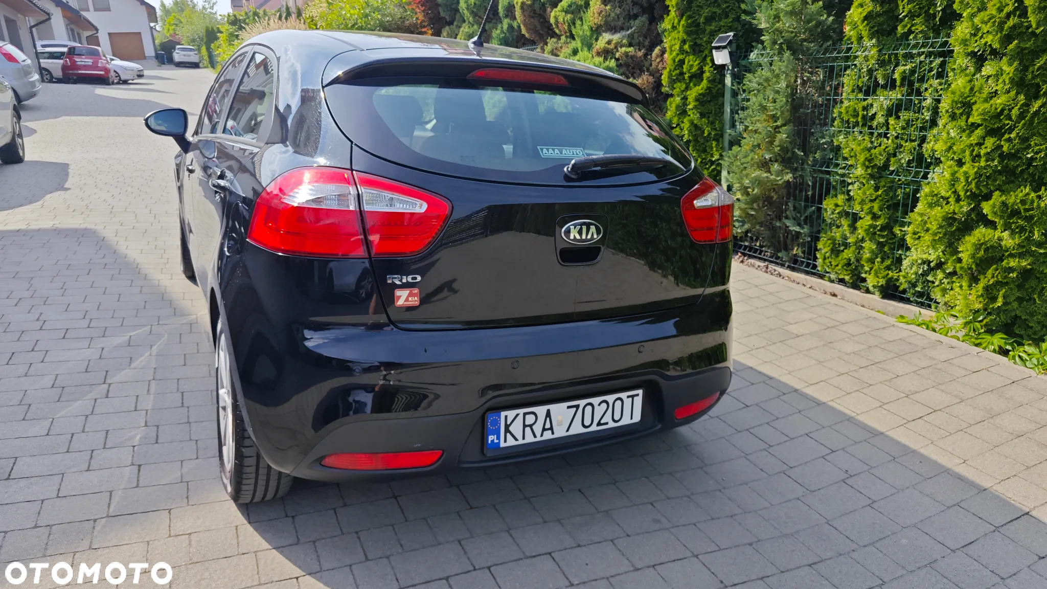 Kia Rio - 4