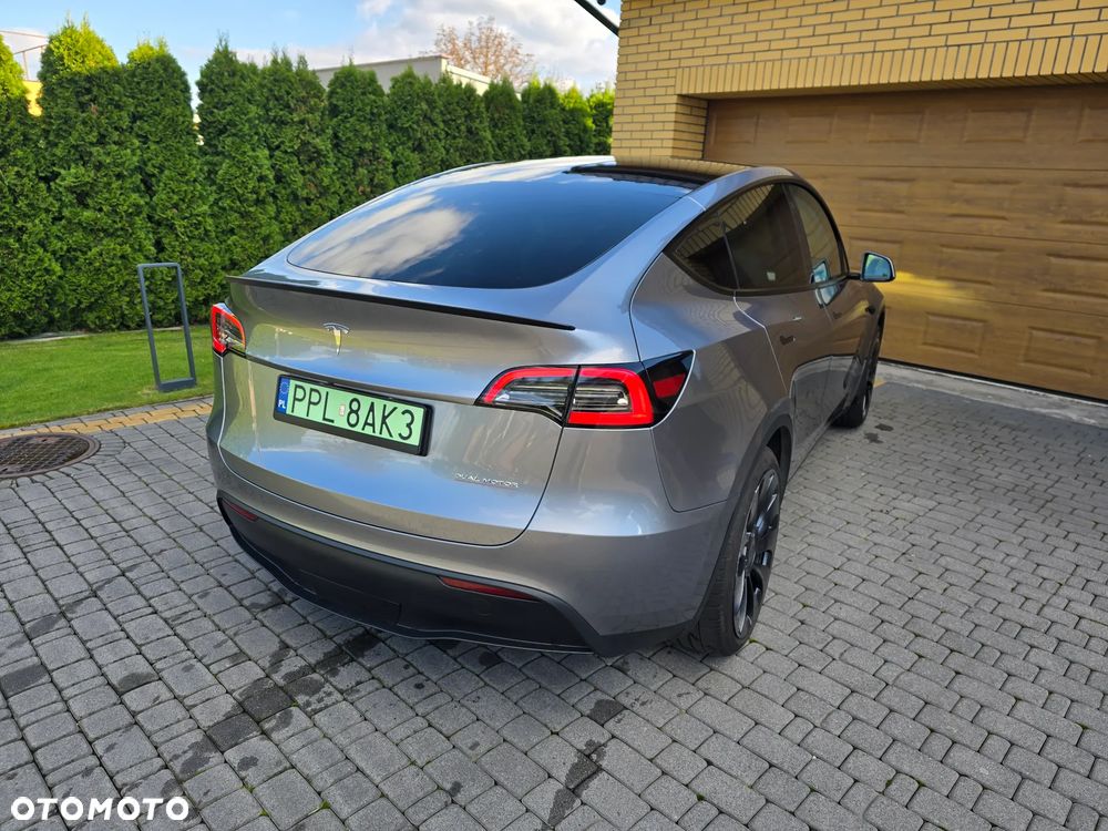 Tesla Model Y 2023 photo 5