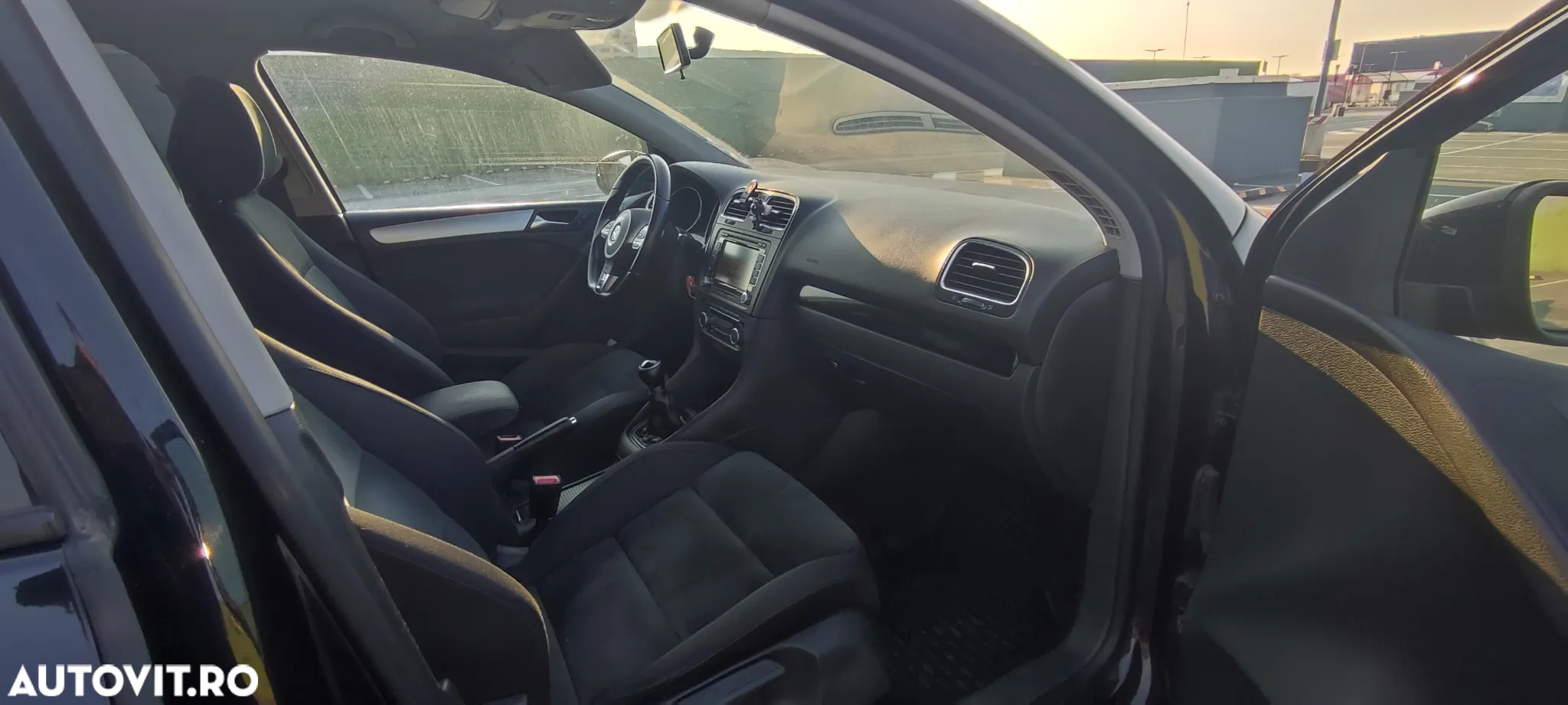 Volkswagen Golf 2.0 TDI DPF Highline - 7