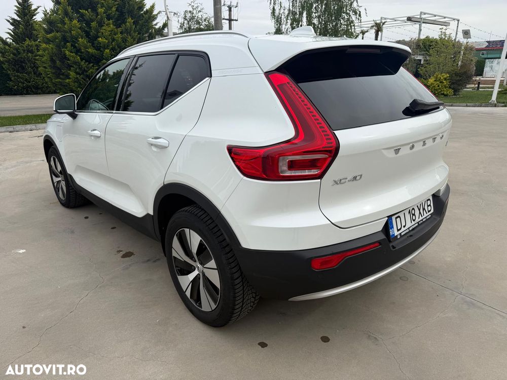 Volvo XC 40 Recharge T4 Twin Engine AT7 Inscription Expression - 3