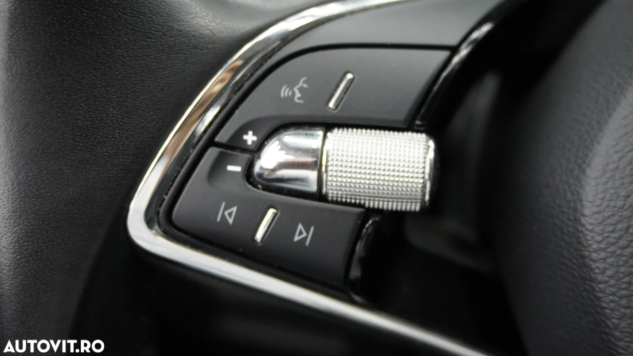 Skoda Karoq 2.0 TDI DSG Ambition - 9