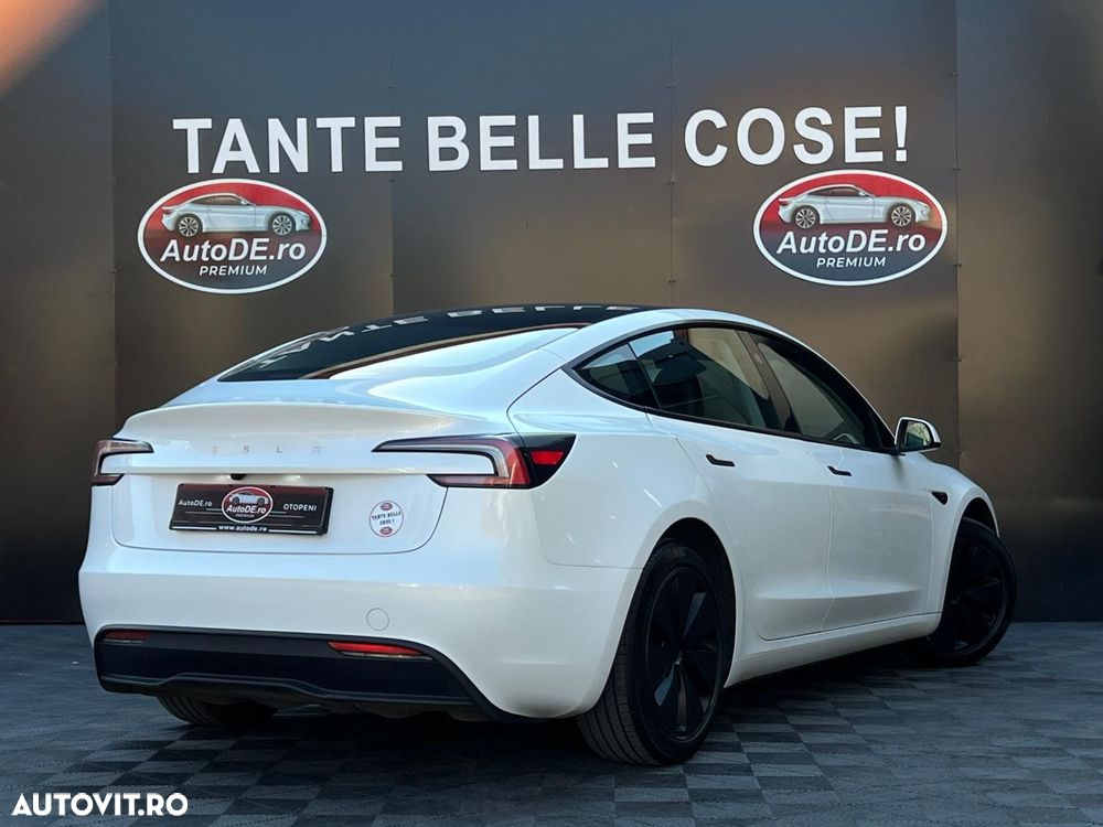 Tesla Model 3 - 5