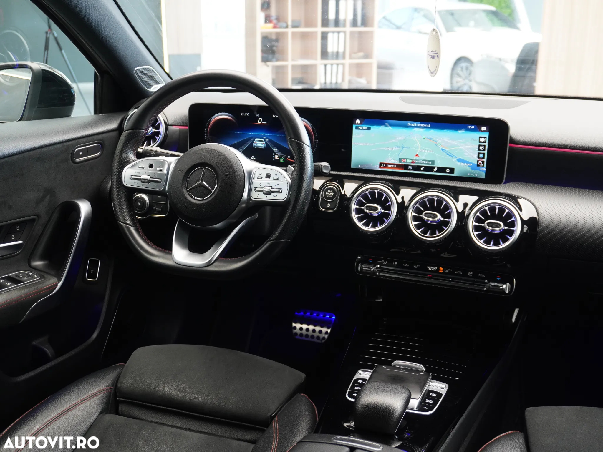 Mercedes-Benz A 180 d 7G-DCT AMG Line - 35