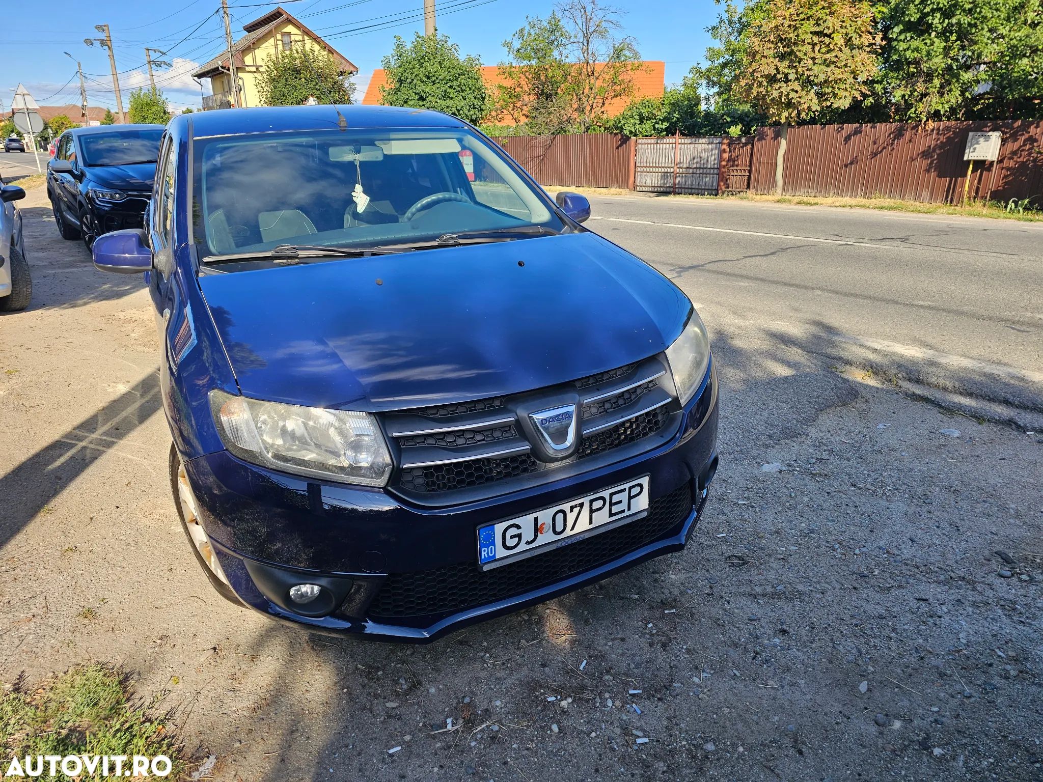 Dacia Logan 0.9 90CP Laureate - 1